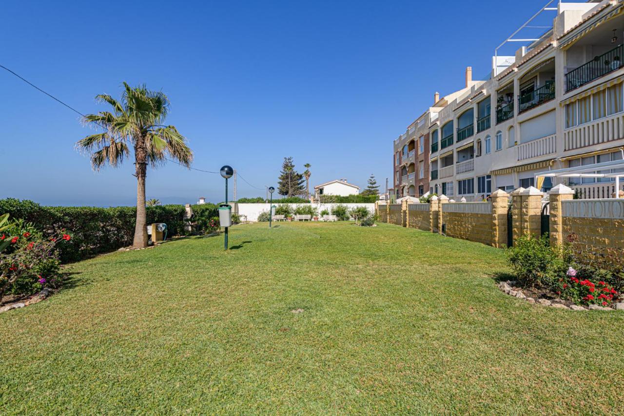 Wintowinrentals Amazing Front Sea View & Relax Torre de Benagalbon Ngoại thất bức ảnh